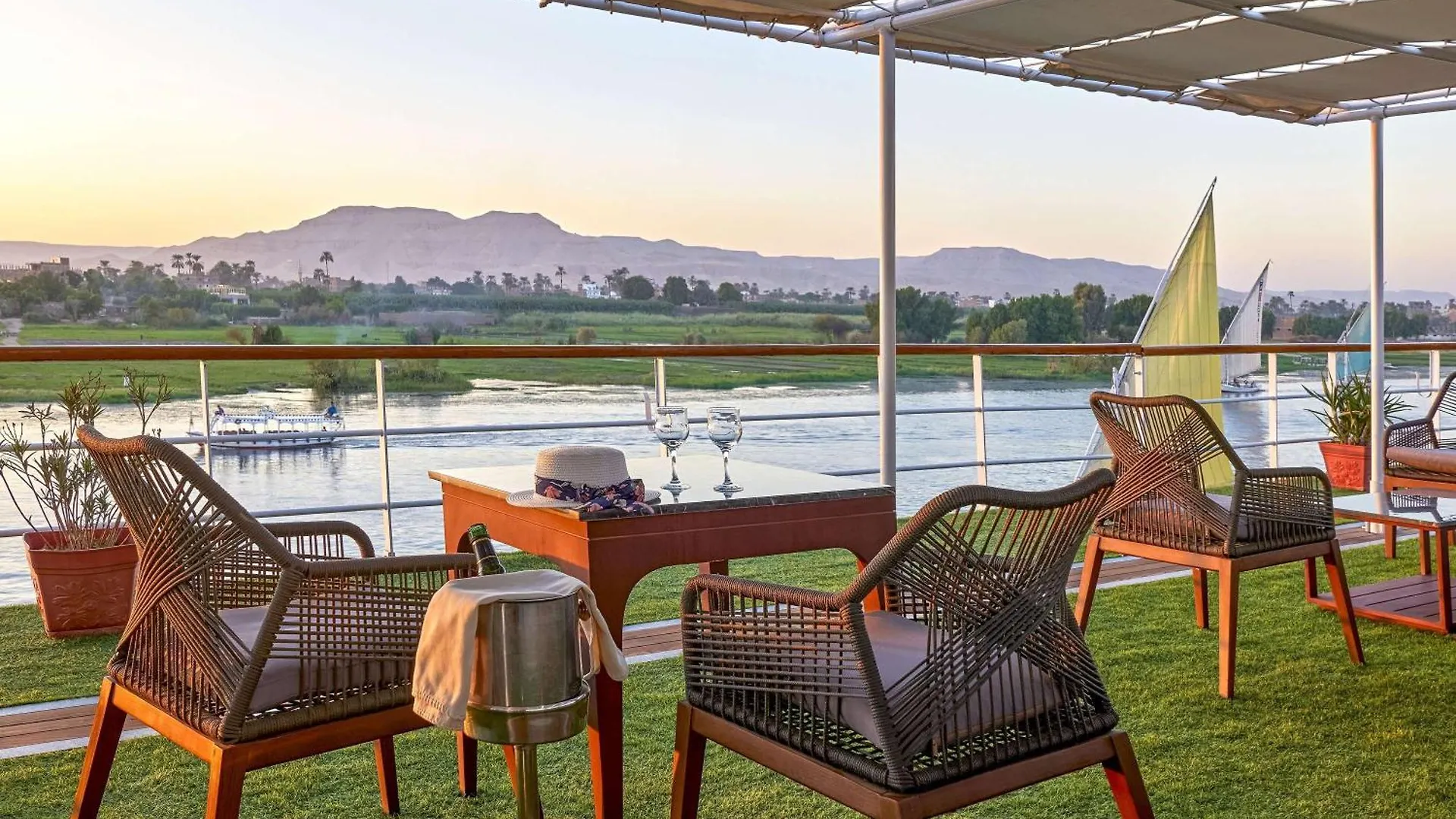 Moevenpick Royal Lily Nile Cruise, Every Monday Four Nights From Luxor, Every Friday Three Nights From Aswan - Including Excursions & Sightseeing 5*, Луксор Египет